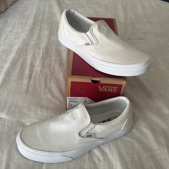 VANS - Picture 1 of 5